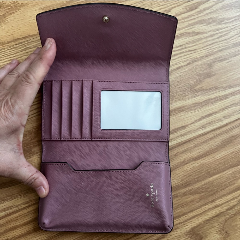 kate spade mauve wristlet wallet with gold hardware - Picture 3 of 6